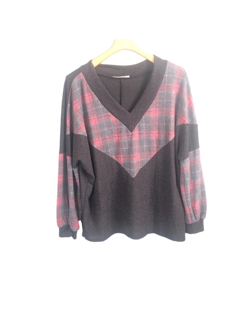 Haptics Gray Pink Plaid V-Neck Long Sleeve Sweater Medium NWOT